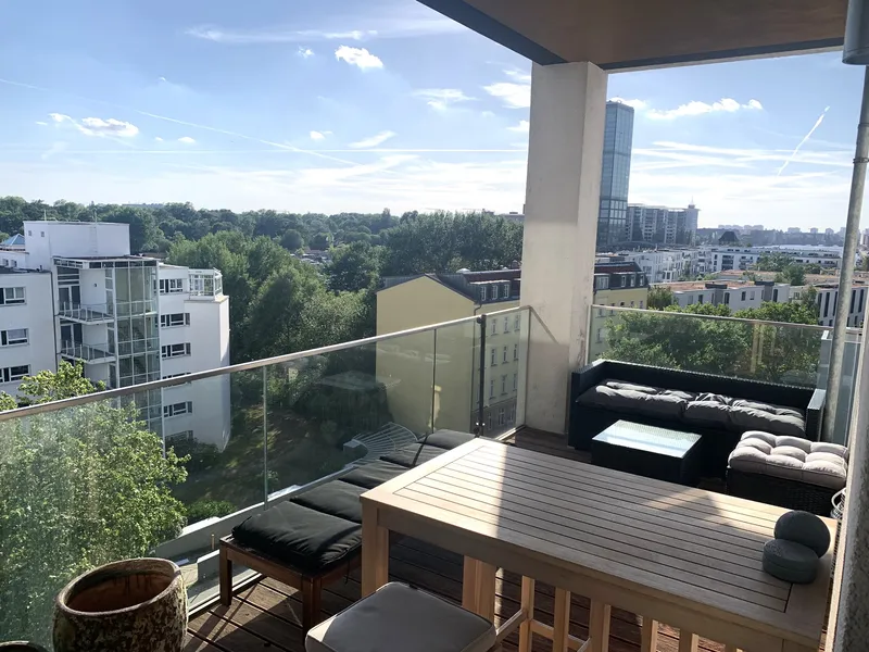 Sonnenplatz mit Spreeblick: Aussichtsoase + großer Balkon, 2 Bäder, Concierge, Fitness + Sauna + EBK — photo 1